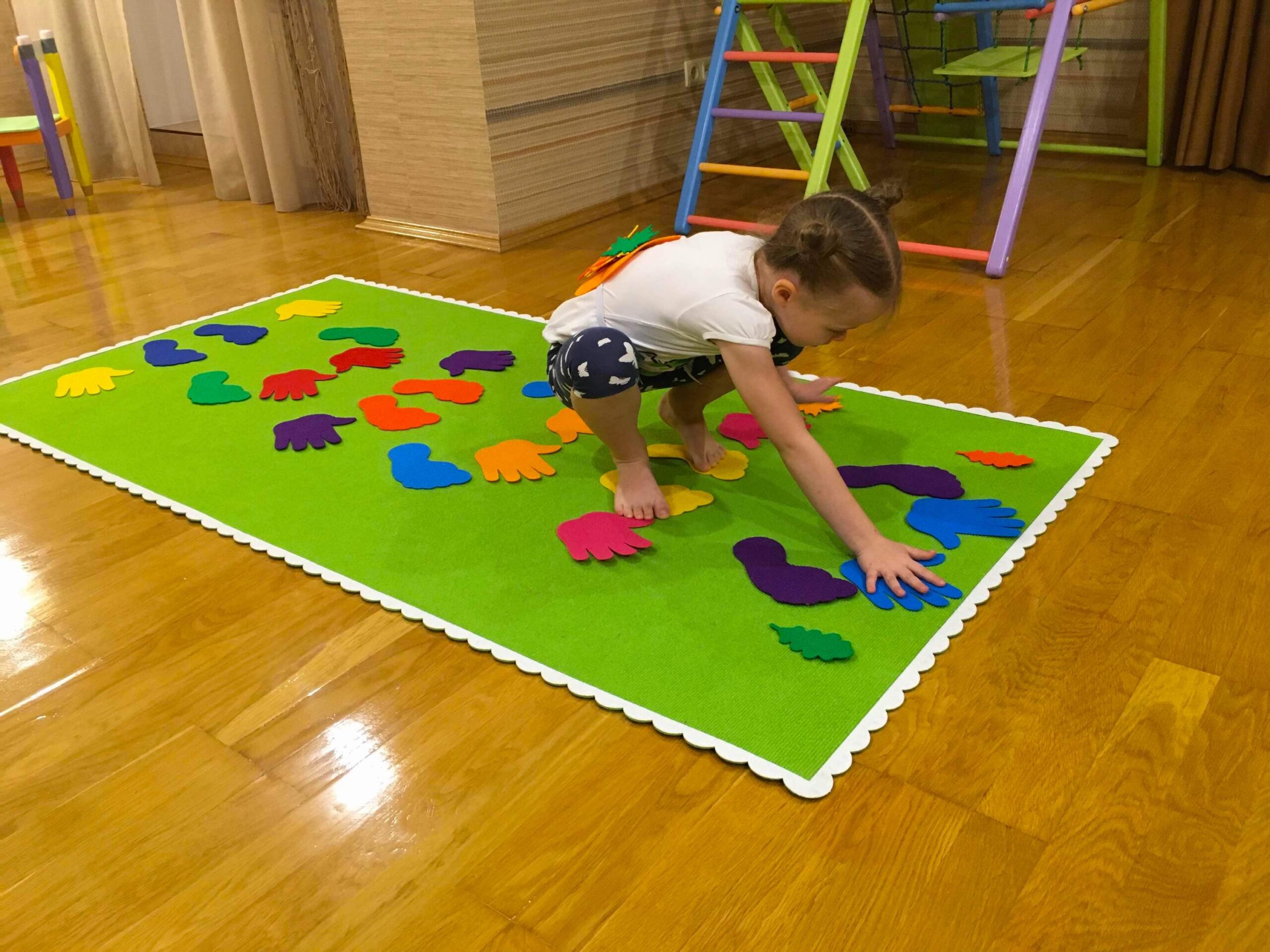 Дитячий килимок для фізічного розвитку на липучках Fidget Feet® “3 в 1”